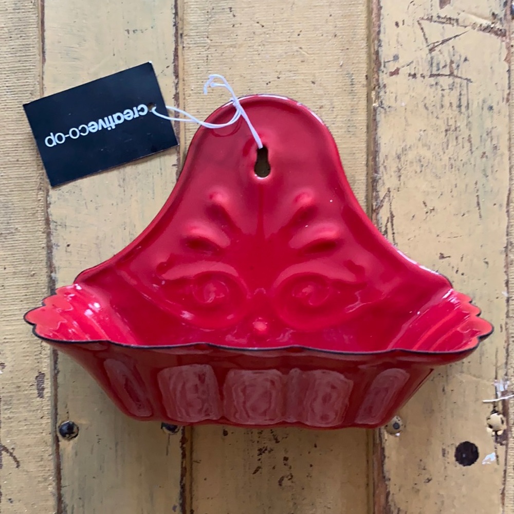 NWT CREATIVE CO-OP FARMHOUSE VINTAGE DISH METAL DÉCOR COTTAGECORE
